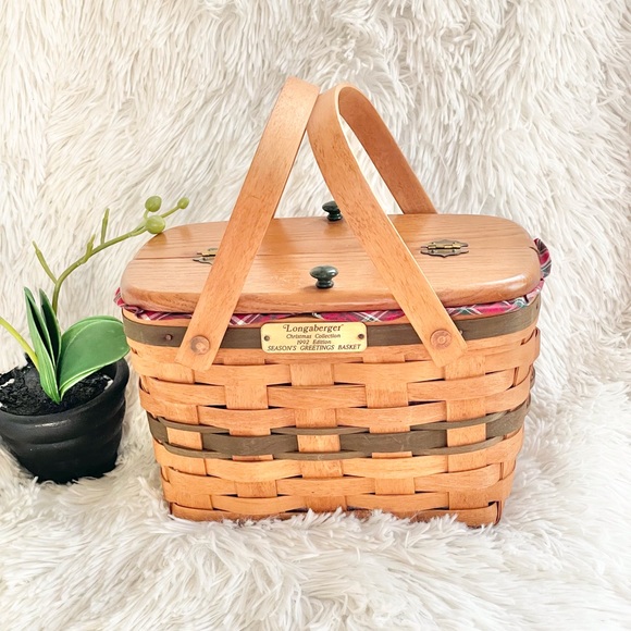 Longaberger Other - Vtg Longaberger Seasons Greetings Basket w/Liner Protector 1992 Christmas green